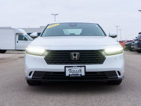 Used 2025 Honda Accord EX-L image 2
