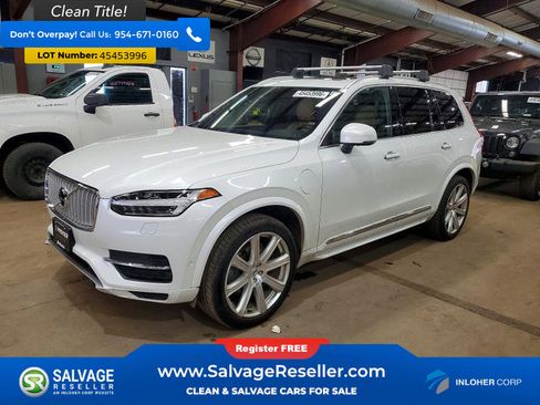 Used 2017 Volvo XC90 T8 Inscription w/ Vision Package image 1
