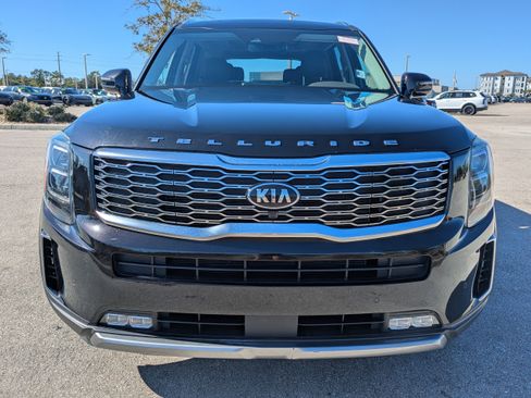 Certified 2021 Kia Telluride SX w/ Towing Package image 3