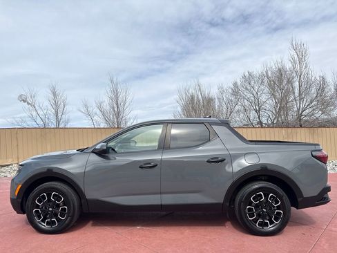 Used 2022 Hyundai Santa Cruz SE image 4