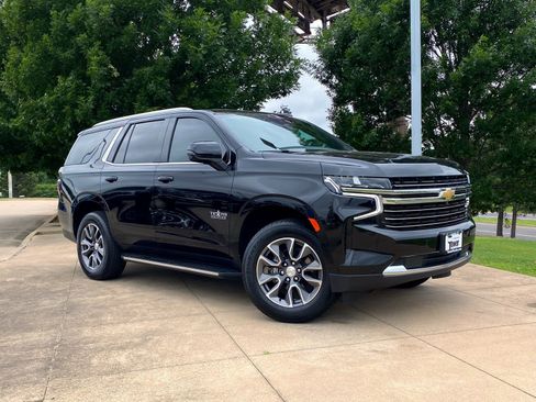 Used 2024 Chevrolet Tahoe LT w/ Luxury Package RWD image 1