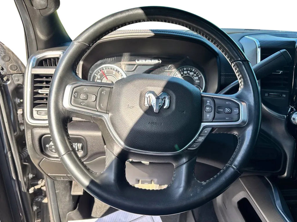Used 2024 RAM 3500 Laramie w/ Night Edition AWD/4WD image 17