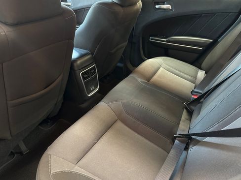Used 2022 Dodge Charger SXT RWD image 28