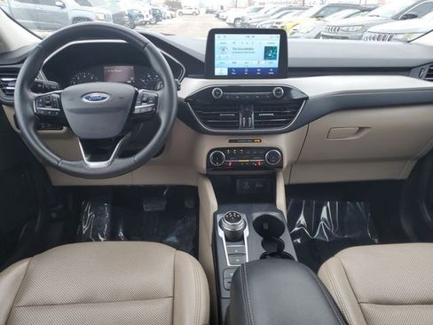 Used 2022 Ford Escape SEL image 26