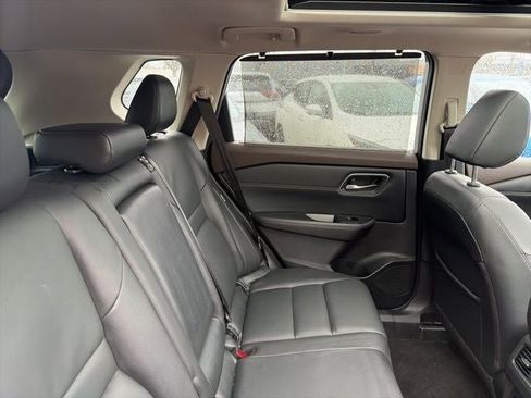 Used 2021 Nissan Rogue SL w/ Premium Package image 22