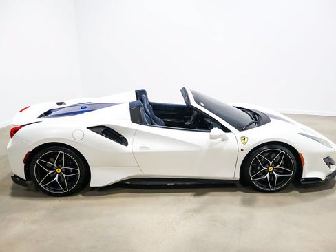 Used 2020 Ferrari 488 Pista Spider RWD image 77