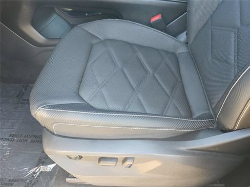 Used 2024 Volkswagen Atlas Cross Sport SE FWD image 16