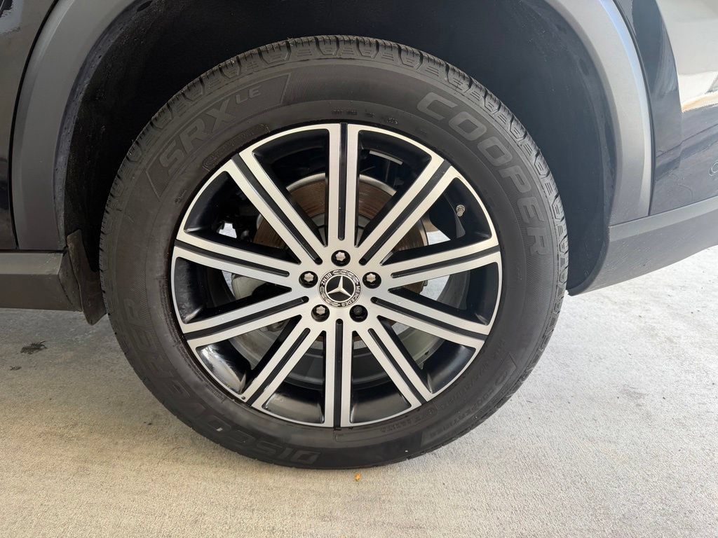 Used 2025 Mercedes-Benz GLE 350 4MATIC image 16