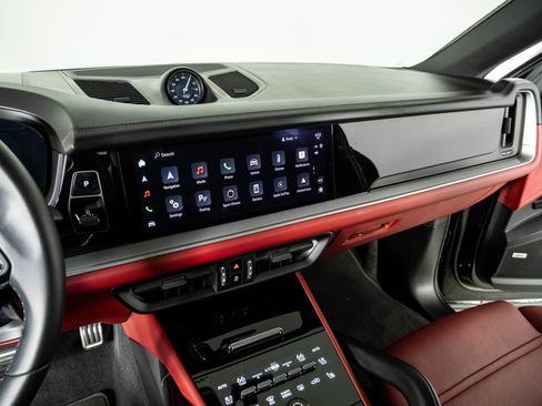 Certified 2024 Porsche Cayenne Coupe AWD/4WD image 13