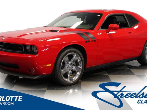 Used 2009 Dodge Challenger R/T image 1