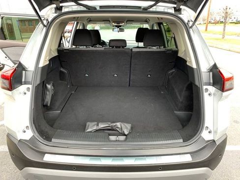 Used 2023 Nissan Rogue SV AWD/4WD image 25