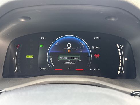 Certified 2025 Toyota Camry LE FWD image 32