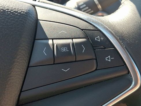 Used 2017 Cadillac XT5 FWD image 22