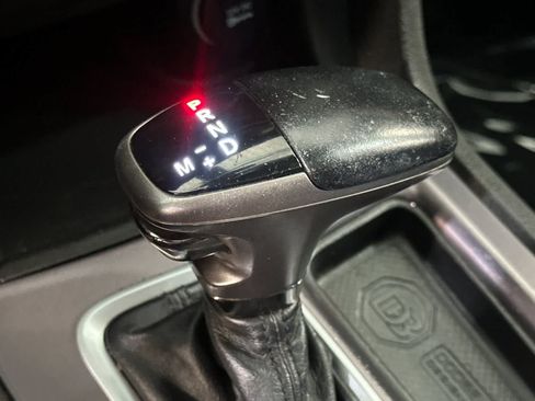 Used 2020 Dodge Charger SXT w/ Leather Interior Group RWD image 21