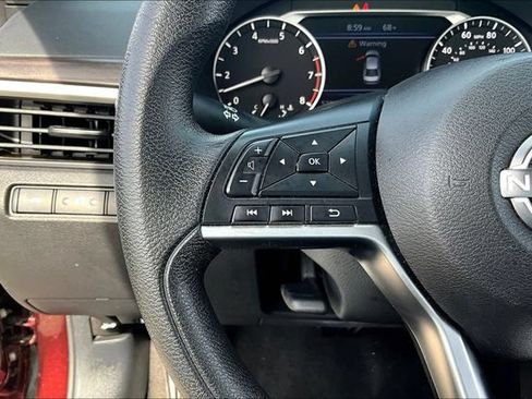 Used 2024 Nissan Altima 2.5 SV FWD image 10