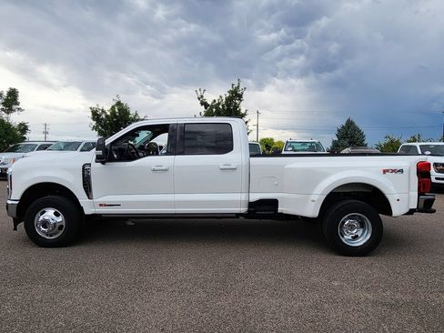 Used 2024 Ford F350 Lariat w/ Lariat Ultimate Package AWD/4WD image 4