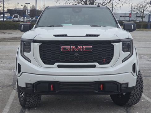 Used 2022 GMC Sierra 1500 AT4 w/ AT4 Premium Package image 14