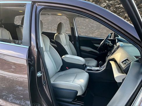 Used 2021 Subaru Ascent Premium w/ Sport Package image 7