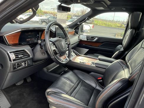 Used 2024 Lincoln Navigator L Black Label image 8