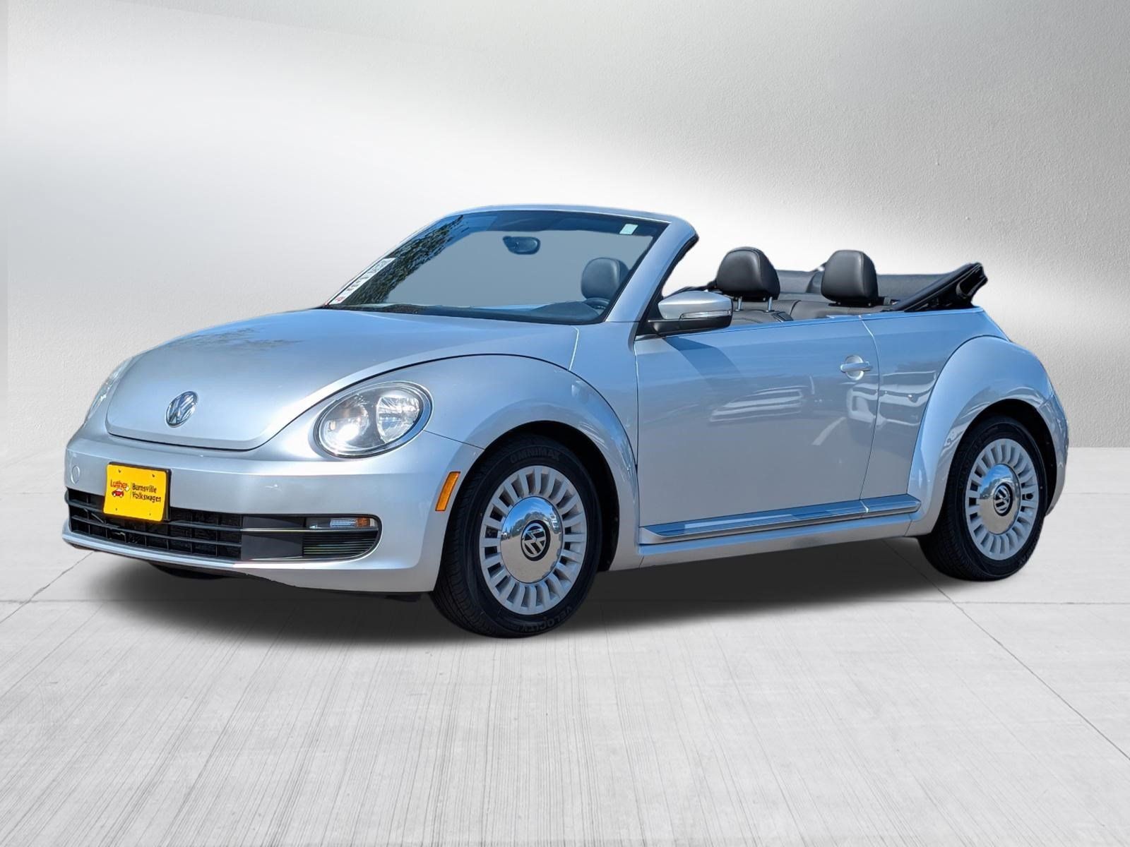 Used 2013 Volkswagen Beetle 2.5 FWD image 3