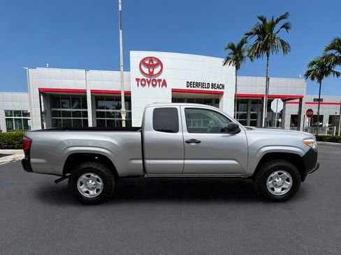 Used 2020 Toyota Tacoma SR RWD image 8