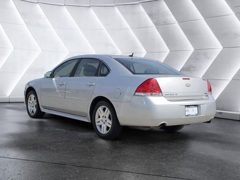 Used 2015 Chevrolet Impala LT w/ LT Sunroof Package FWD image 5