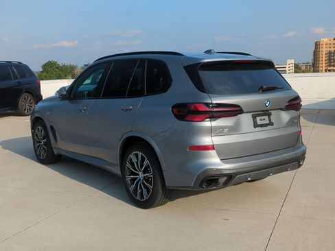 Used 2026 BMW X5 xDrive50e w/ M Sport Package AWD/4WD image 7