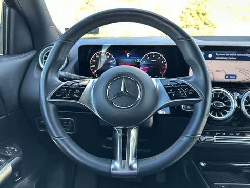 Used 2025 Mercedes-Benz GLA 250 GLA 250 image 7