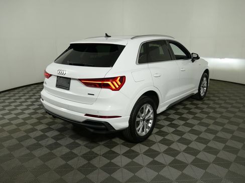 Used 2025 Audi Q3 2.0T Premium AWD/4WD image 3