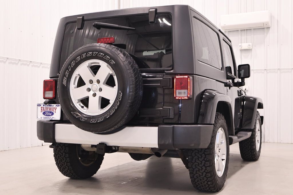 Used 2012 Jeep Wrangler Sahara w/ Dual Top Group AWD/4WD image 9