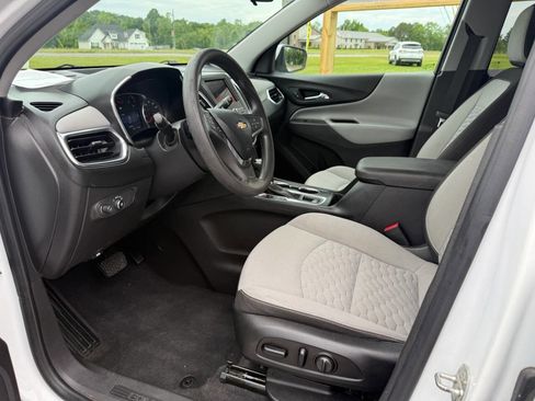 Used 2021 Chevrolet Equinox LT FWD image 13
