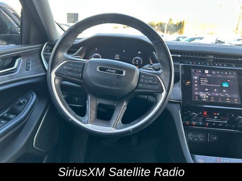 Used 2021 Jeep Grand Cherokee L Limited image 16