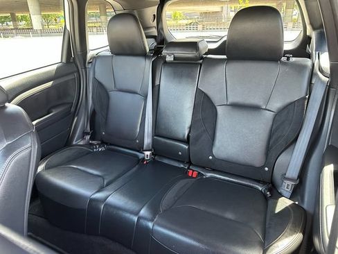 Used 2025 Subaru Forester Touring AWD/4WD image 32