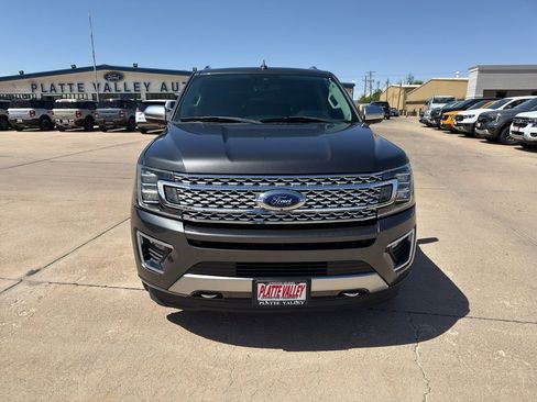 Used 2020 Ford Expedition Platinum AWD/4WD image 2