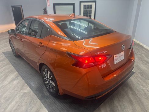 Used 2020 Nissan Versa SV w/ Trunk Package FWD image 5