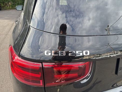New 2026 Mercedes-Benz GLB 250 4MATIC image 13