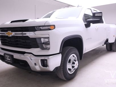 New 2026 Chevrolet Silverado 3500 LT w/ Convenience Package