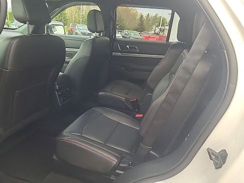 Used 2019 Ford Explorer Sport w/ Equipment Group 401A AWD/4WD image 18