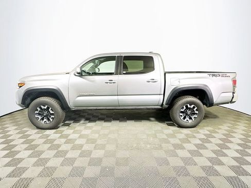 Certified 2023 Toyota Tacoma TRD Off-Road image 5