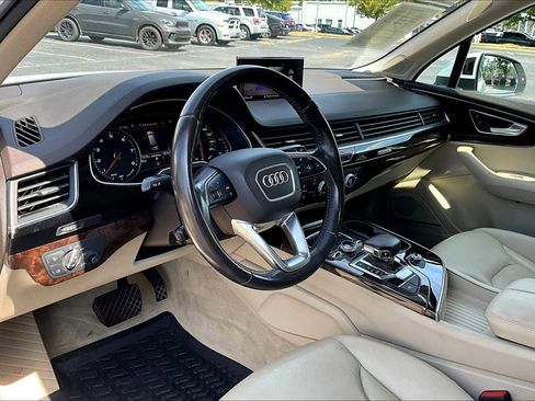 Used 2018 Audi Q7 3.0T Premium Plus image 17