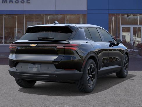 New 2026 Chevrolet Equinox EV LT image 4