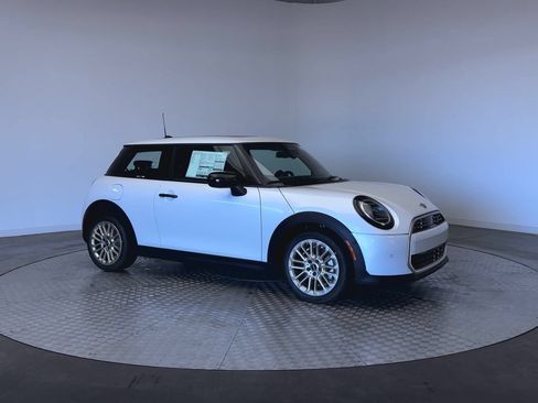 New 2026 MINI Cooper 2-Door Hardtop FWD image 2