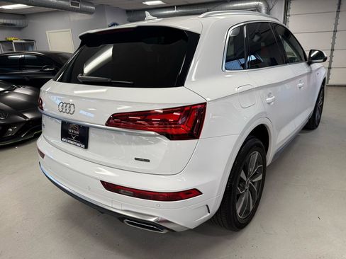 Used 2023 Audi Q5 2.0T Premium Plus w/ Premium Plus Package AWD/4WD image 6