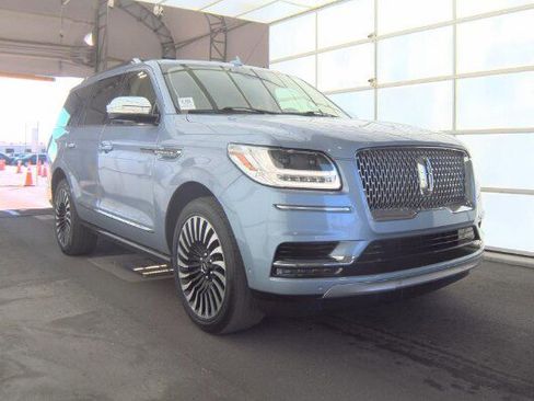 Used 2021 Lincoln Navigator Black Label w/ Cargo Convenience Package image 2
