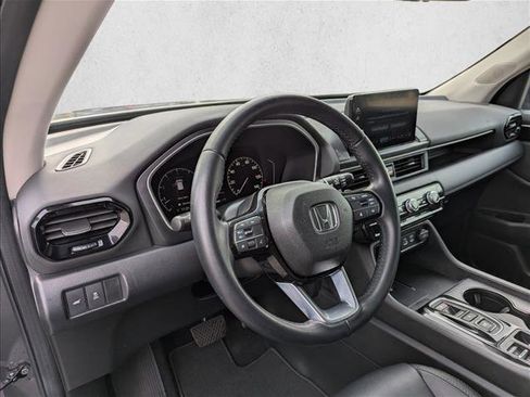 Used 2023 Honda Pilot EX-L image 12