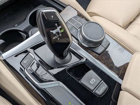 Used 2017 BMW 530i xDrive image 12