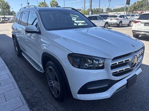 Used 2022 Mercedes-Benz GLS 450 4MATIC image 5