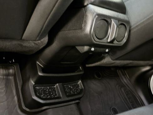 Used 2023 Jeep Wrangler Unlimited w/ Cold Weather Group image 28