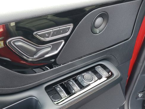 New 2025 Lincoln Aviator AWD w/ Jet Appearance Package image 9