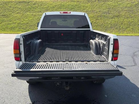 Used 2006 GMC Sierra 1500 SLE AWD/4WD image 28